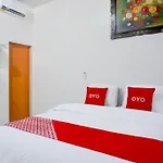 Oyo 93951 Family Guesthouse