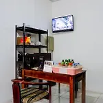Oyo 93951 Family Guesthouse